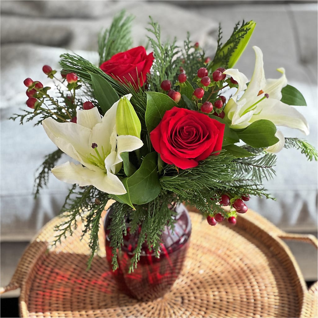 Evergreen Delight Bouquet –  All Season Floral Llc, Saranac Lake NY
